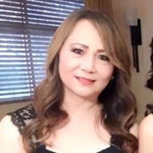 Meet your Posher, Alona